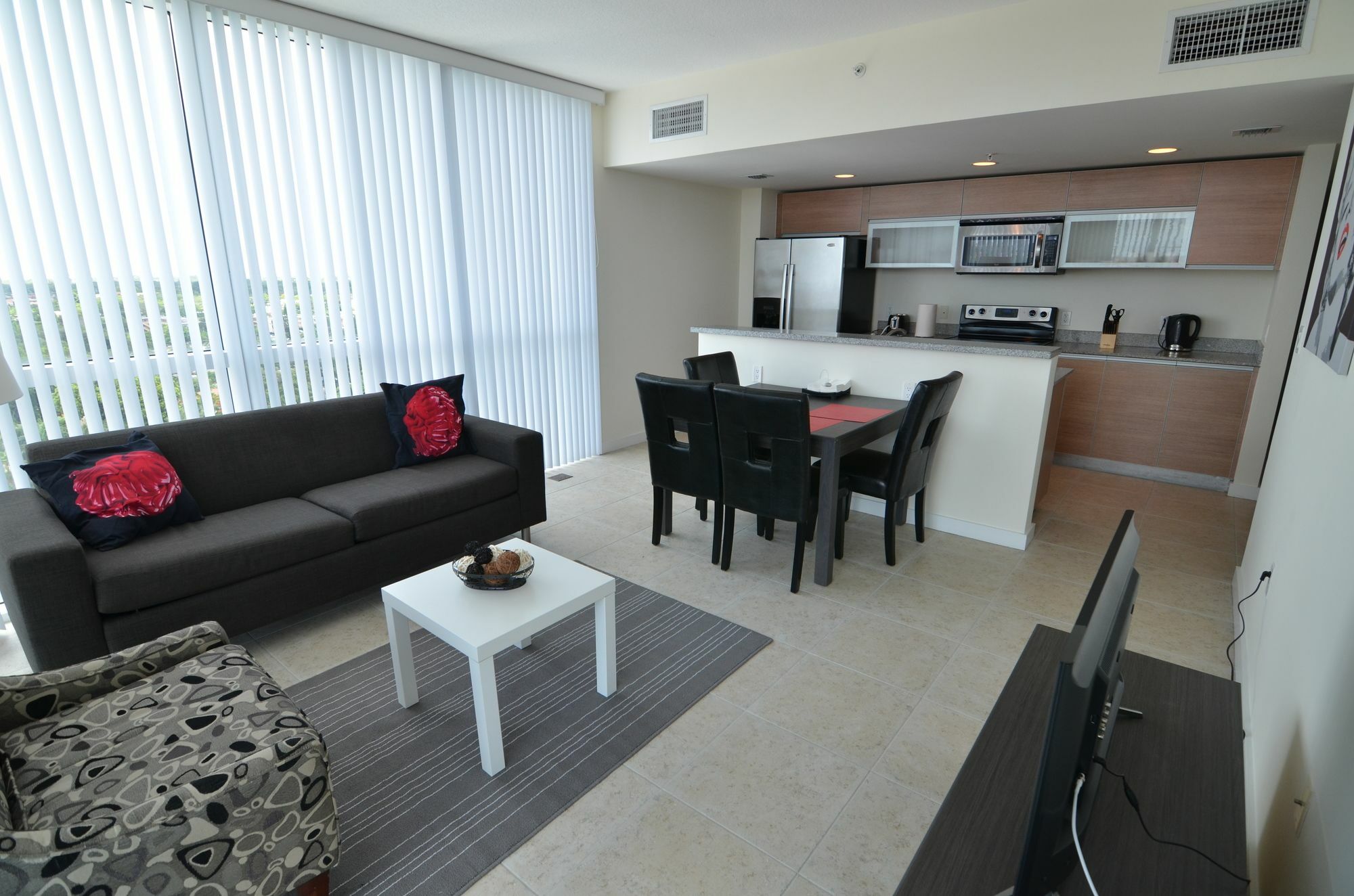 Riviera Luxury Living At River Oaks Marina And Tower Miami Exterior foto